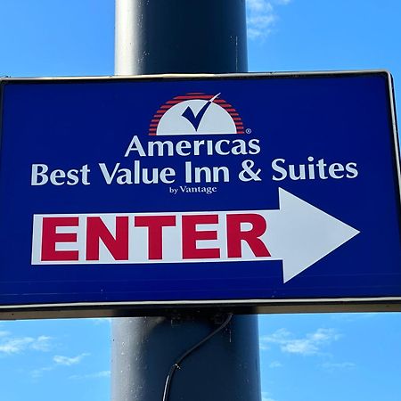 Americas Best Value Inn And Suites Groves Buitenkant foto