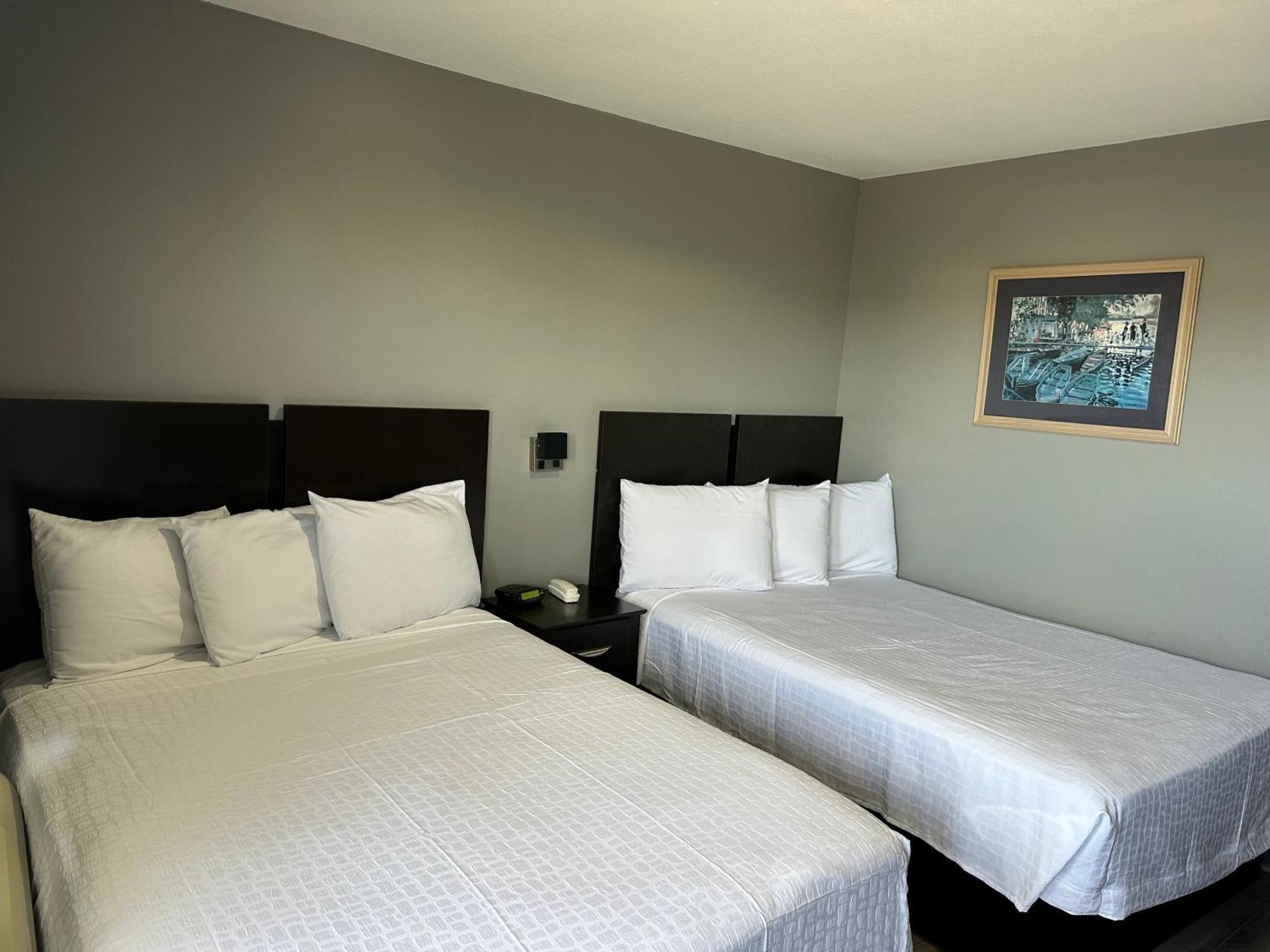 Americas Best Value Inn And Suites Groves Buitenkant foto