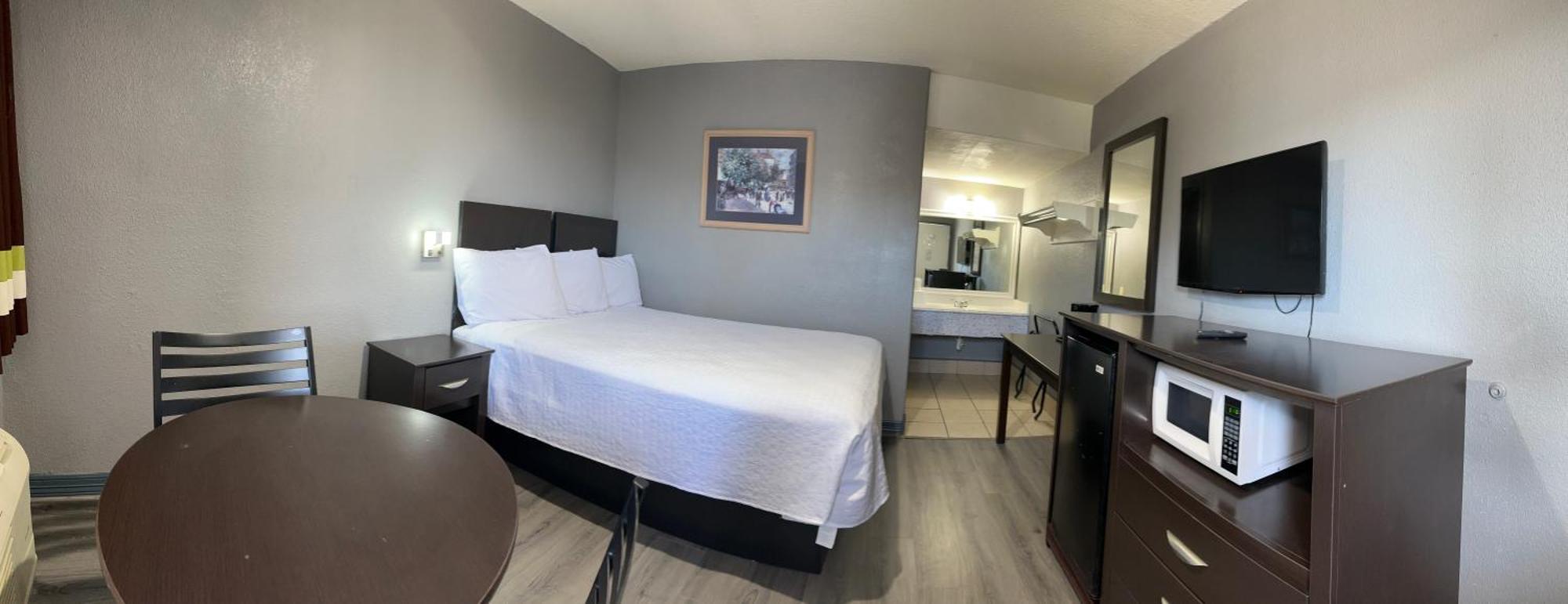 Americas Best Value Inn And Suites Groves Buitenkant foto